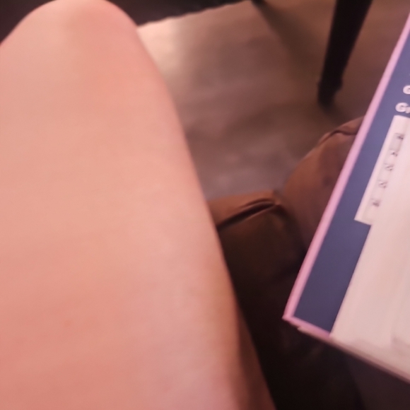 Woman's dress - Picture 6 of 7